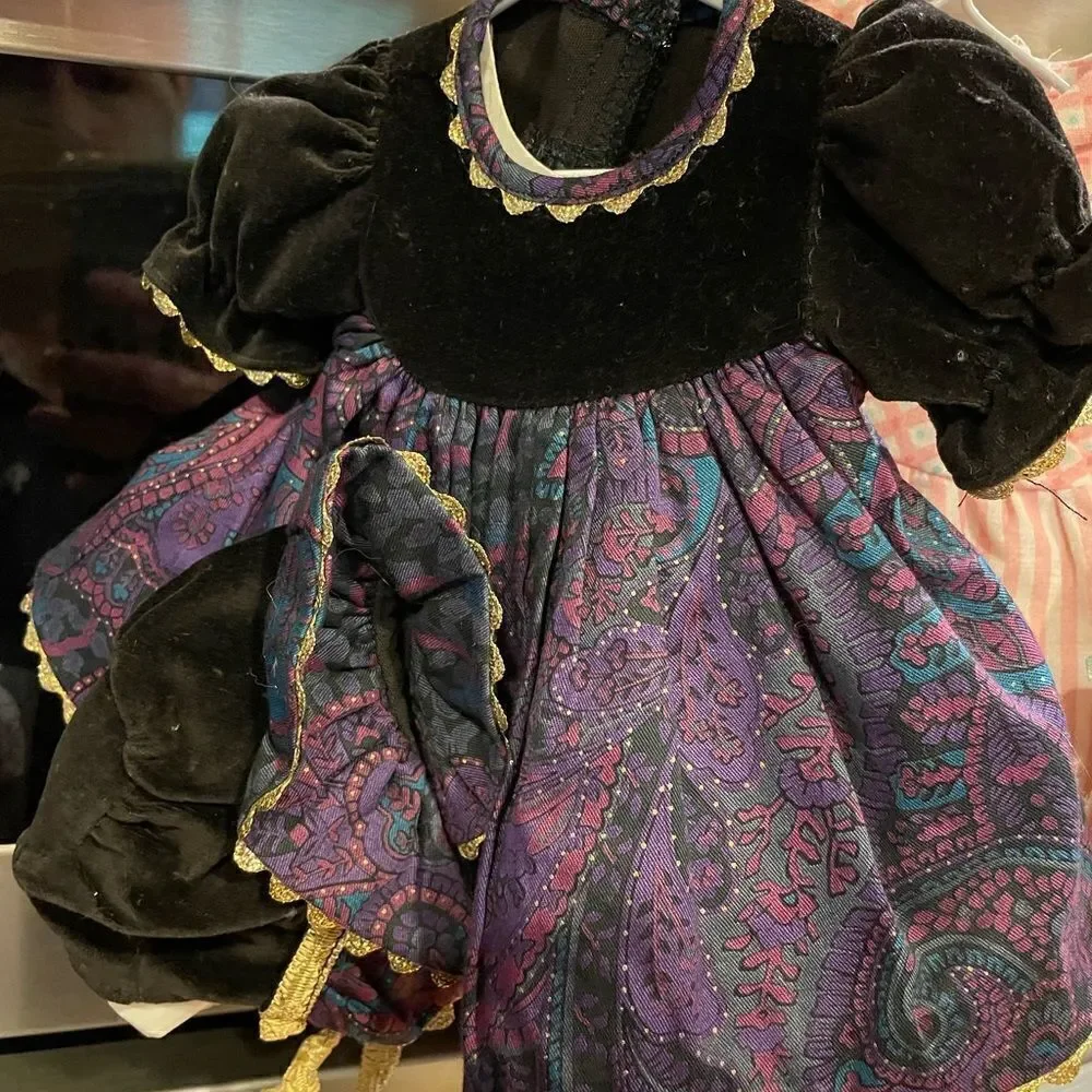 4 Daisy Kingdom Doll Dresses With Bonnets NWT